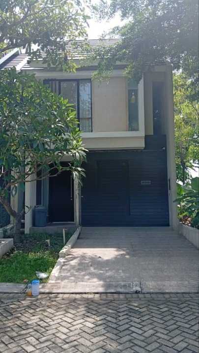 Dijual Rumah Bagus Terawat di Lokasi Citraland Northwest Lake Surabaya Barat - Image 1