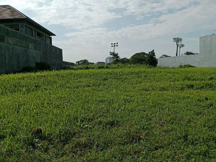 Dijual Tanah Kavling Berlokasi Strategis di Kawasan Galeria Golf Citraland Surabaya Barat - Image 1