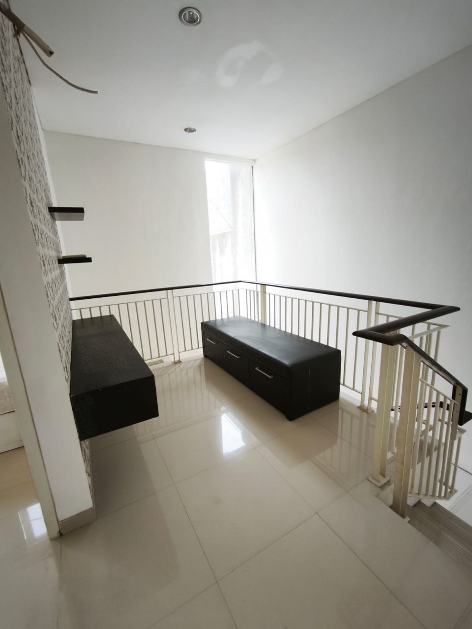 Dijual/Disewakan Rumah Bagus Furnished di Long Beach Pakuwon City Surabaya Timur - Thumbnail 5