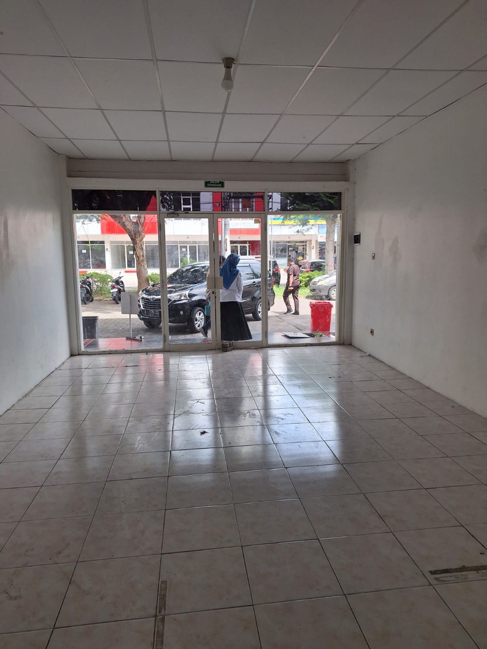 Disewakan Ruko 2 Lantai Strategis di Green Garden Icon Mall Gresik - Thumbnail 2
