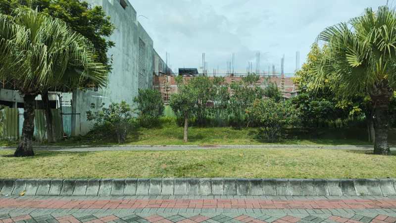 Dijual Cepat Kavling Lokasi Premium di Lisbon Pakuwon Indah Surabaya Barat - Image 1