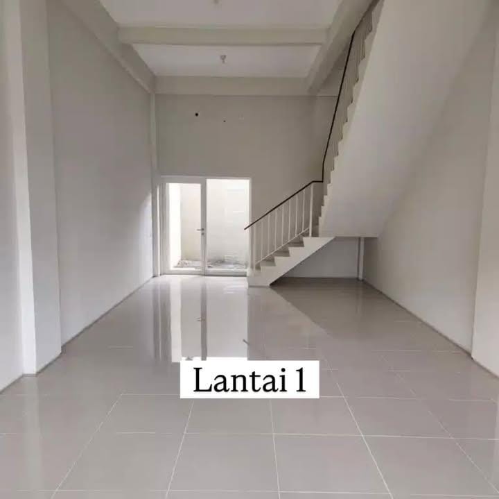 Disewakan Ruko 2 Lantai Siap Huni  Lokasi Komersial Strategis Palma Galeria Citraland Surabaya Barat - Thumbnail 4