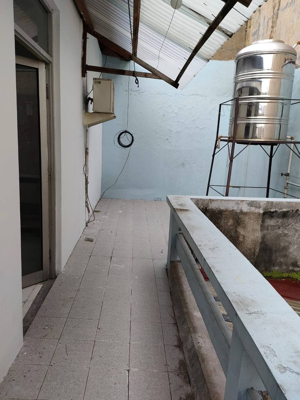 Dijual /disewakan Rumah 2 Lantai di Simpang Darmo Permai Selatan Surabaya Barat - Thumbnail 3