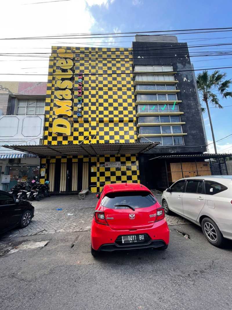 Dijual/Disewakan Ruko Strategis dan Siap Huni di Nginden Semolo Surabaya Timur - Image 1