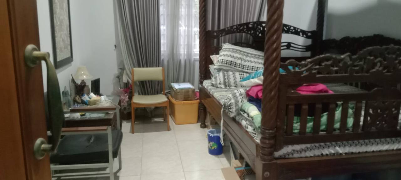 Dijual Rumah Lahan Luas di Rungkut Asri Timur Surabaya Timur - Thumbnail 4