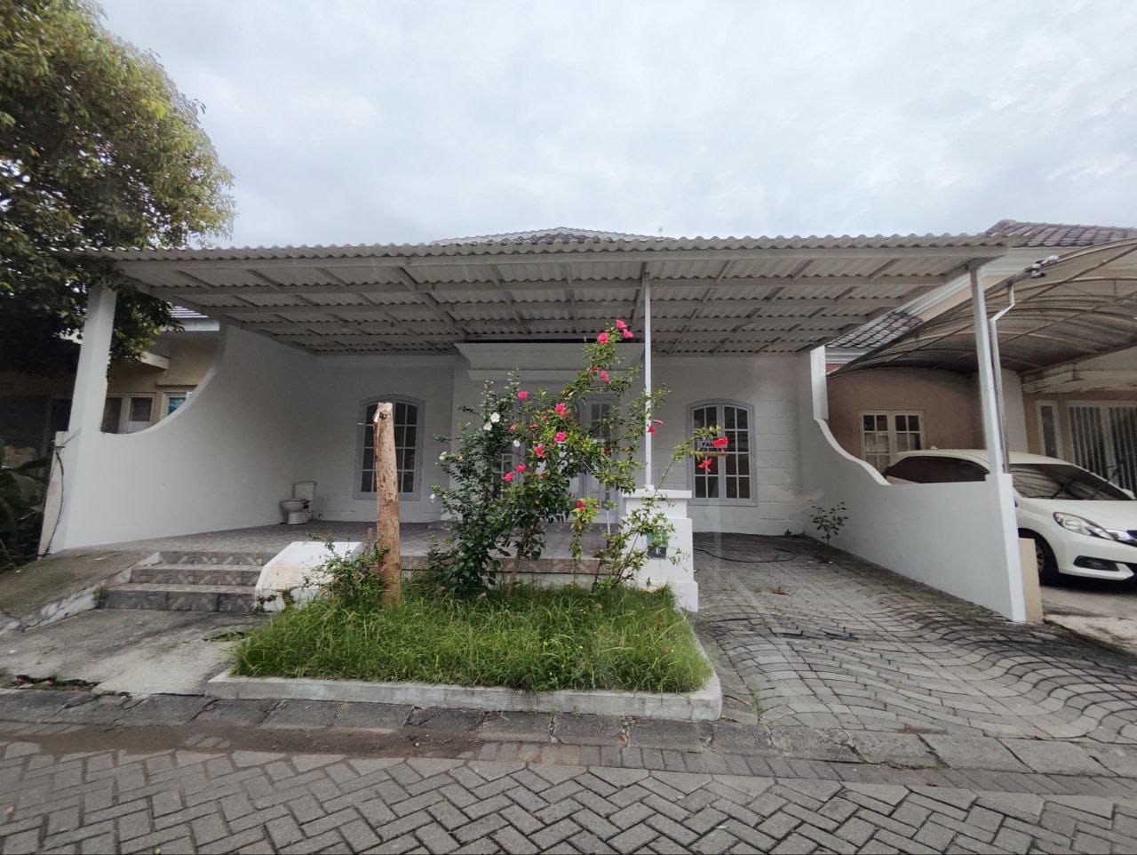 Dijual Rumah Strategis di Palma Classica Citraland Surabaya Barat - Image 1