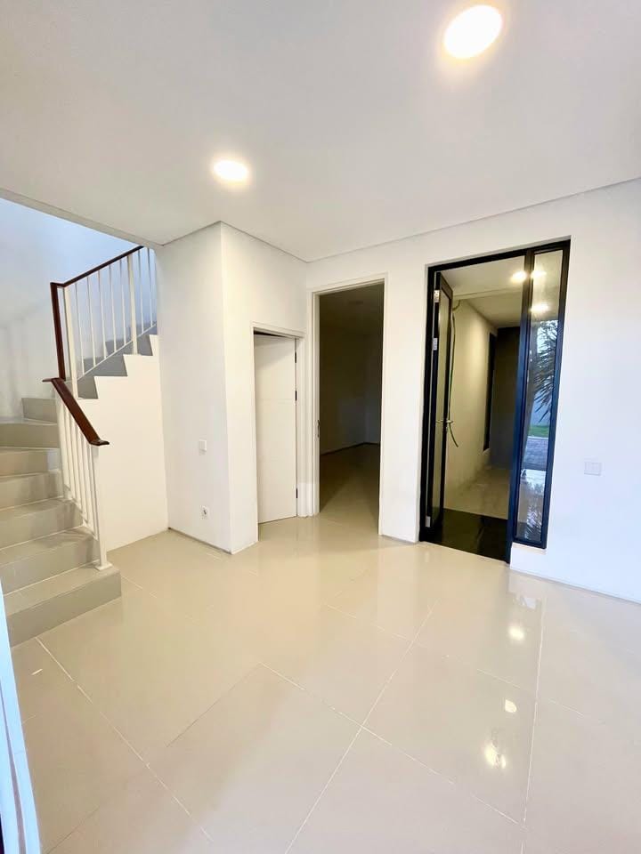 Dijual Rumah 2 Lantai Baru dan Bagus Northwest Hill Citraland Surabaya Barat - Thumbnail 4