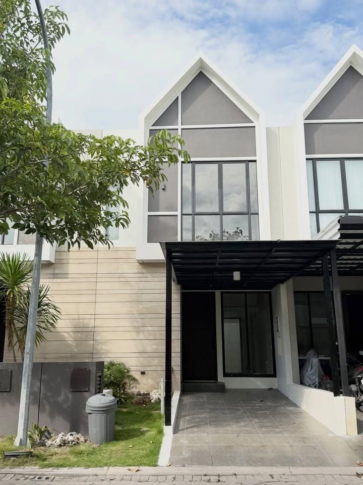 Dijual Rumah Baru 2 Lantai di Wilayah Northwest Park Citraland Surabaya Barat - Image 1
