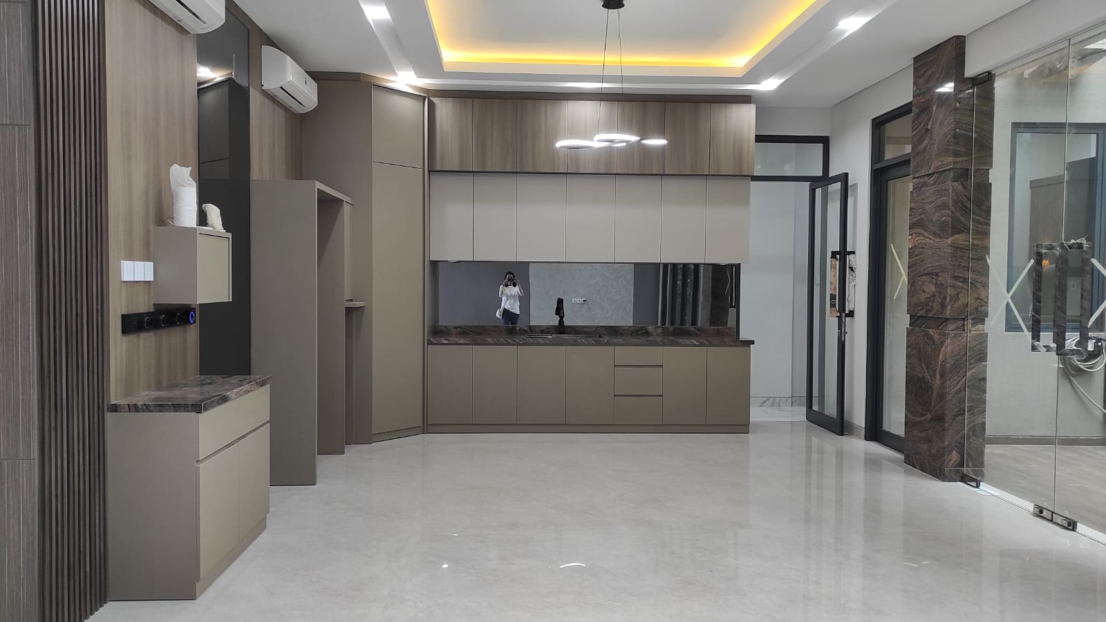 Dijual Rumah Premium Spec di Wilayah Citraland Woodland Surabaya Barat - Image 1