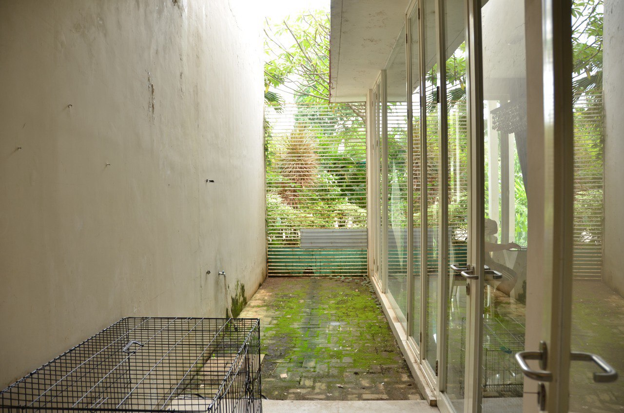 Dijual Rumah Mewah Nyaman di Malibu Beach Pakuwon City Surabaya Timur - Thumbnail 6