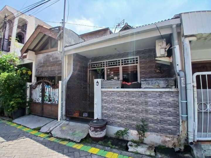 Dijual Rumah Strategis di Jalan Pacar Kembang Surabaya Timur - Image 1