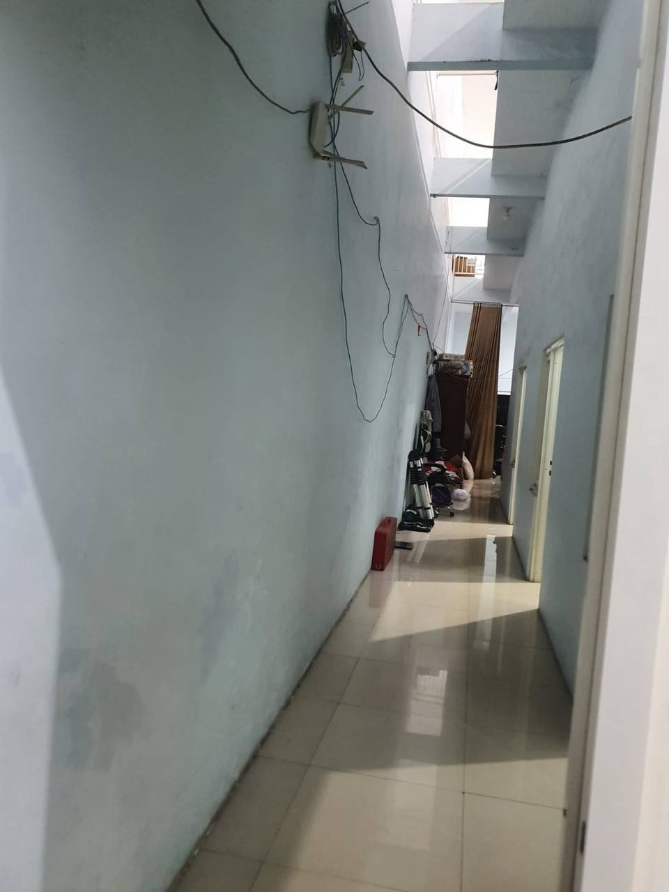 Dijual Ruko 2 Lantai  Lokasi Strategis di Jalan Kedinding Surabaya Utara - Thumbnail 3
