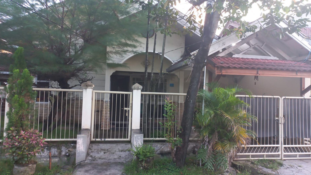 Dijual Rumah Strategis Siap Huni di Rungkut Mapan Timur Surabaya Timur - Image 1