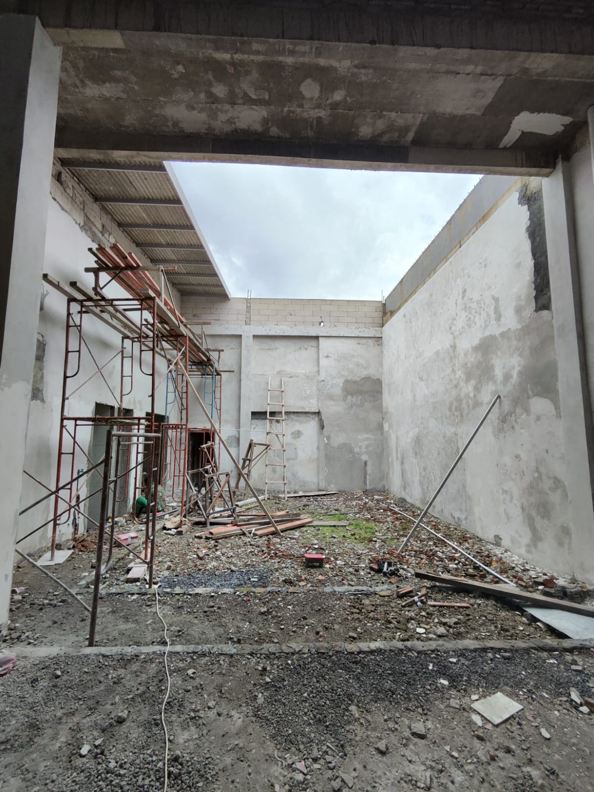 Disewakan Tempat Usaha Strategis Darmo Permai Timur Surabaya Barat - Thumbnail 3