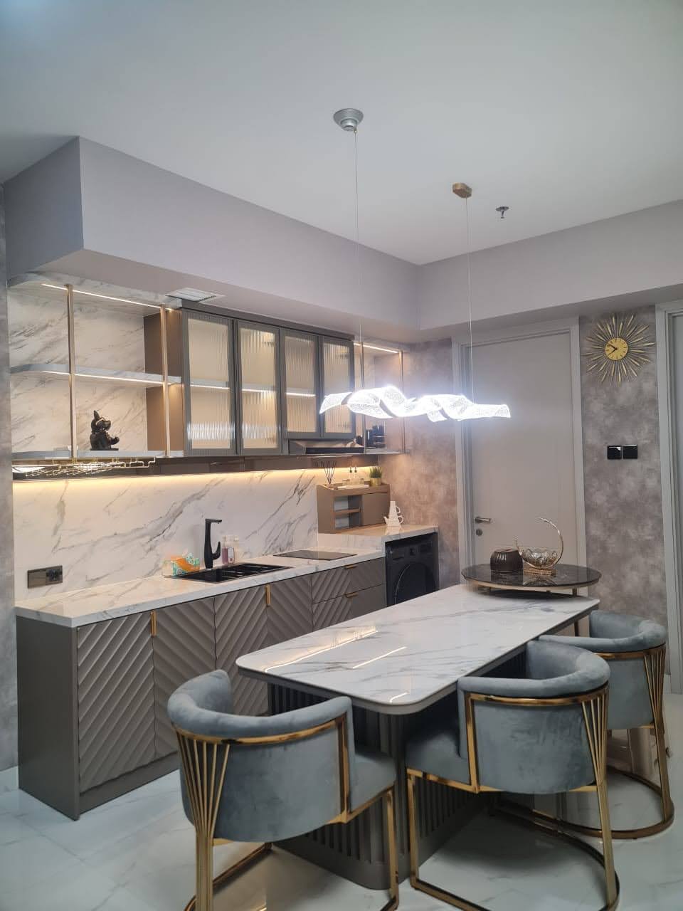 Dijual Apartemen Mewah di La Viz Apartment Pakuwon Mall Surabaya Barat - Image 1