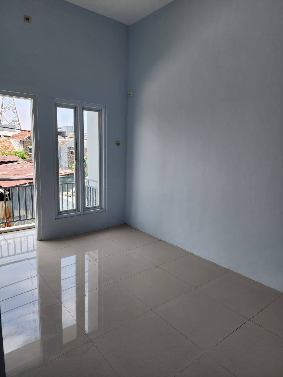 Dijual Rumah Baru 2 Lantai Lokasi Strategis Ploso Timur Surabaya Timur - Thumbnail 3