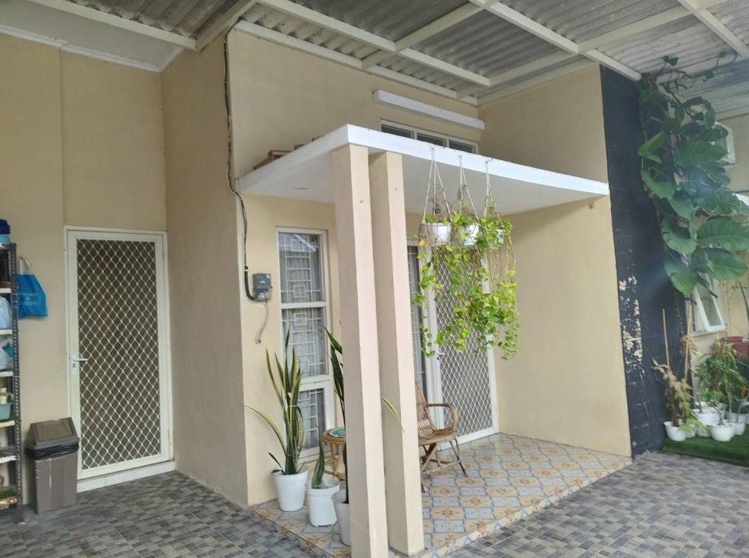 Dijual Rumah Bagus Siap Huni Alana Regency Tambak Rejo Waru Sidoarjo - Thumbnail 2