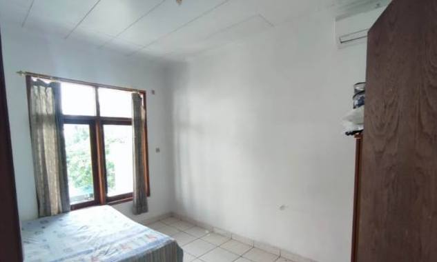 Dijual Rumah Besar Siap Huni di Jalan Pondok Chandra Indah Sidoarjo - Thumbnail 5
