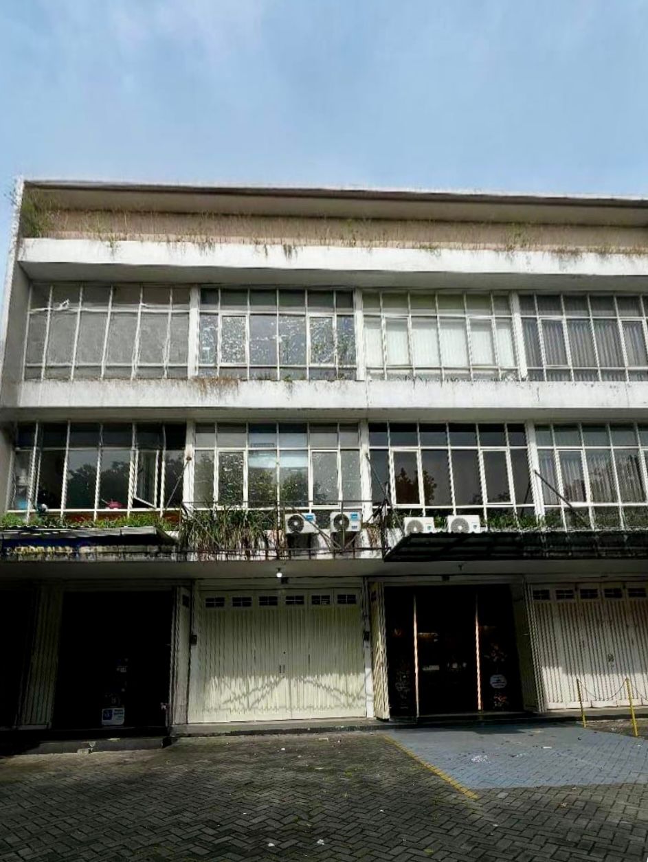 Dijual/Disewakan Ruko Strategis Kawasan Komersial di Rungkut Asri Tengah Surabaya Timur (bbrob) - Image 1