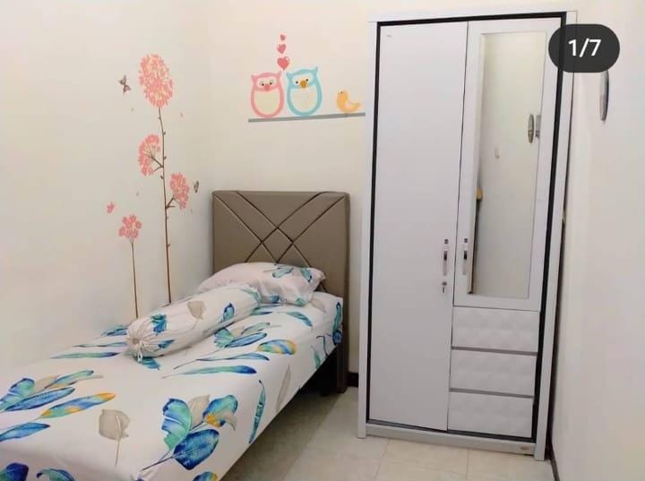 Dijual Rumah Strategis Kost Putri Aktif 3 Lantai  Lokasi Tenggilis Mejoyo Surabaya Selatan - Thumbnail 3