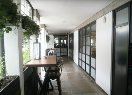 Dijual Rumah Cafe Strategis di Ciamanuk Surabaya Pusat - Thumbnail 4