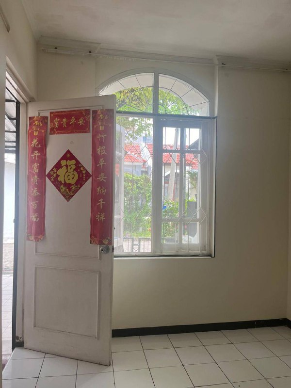 Disewakan Rumah Strategis di Puri Asri Surabaya Timur - Thumbnail 2