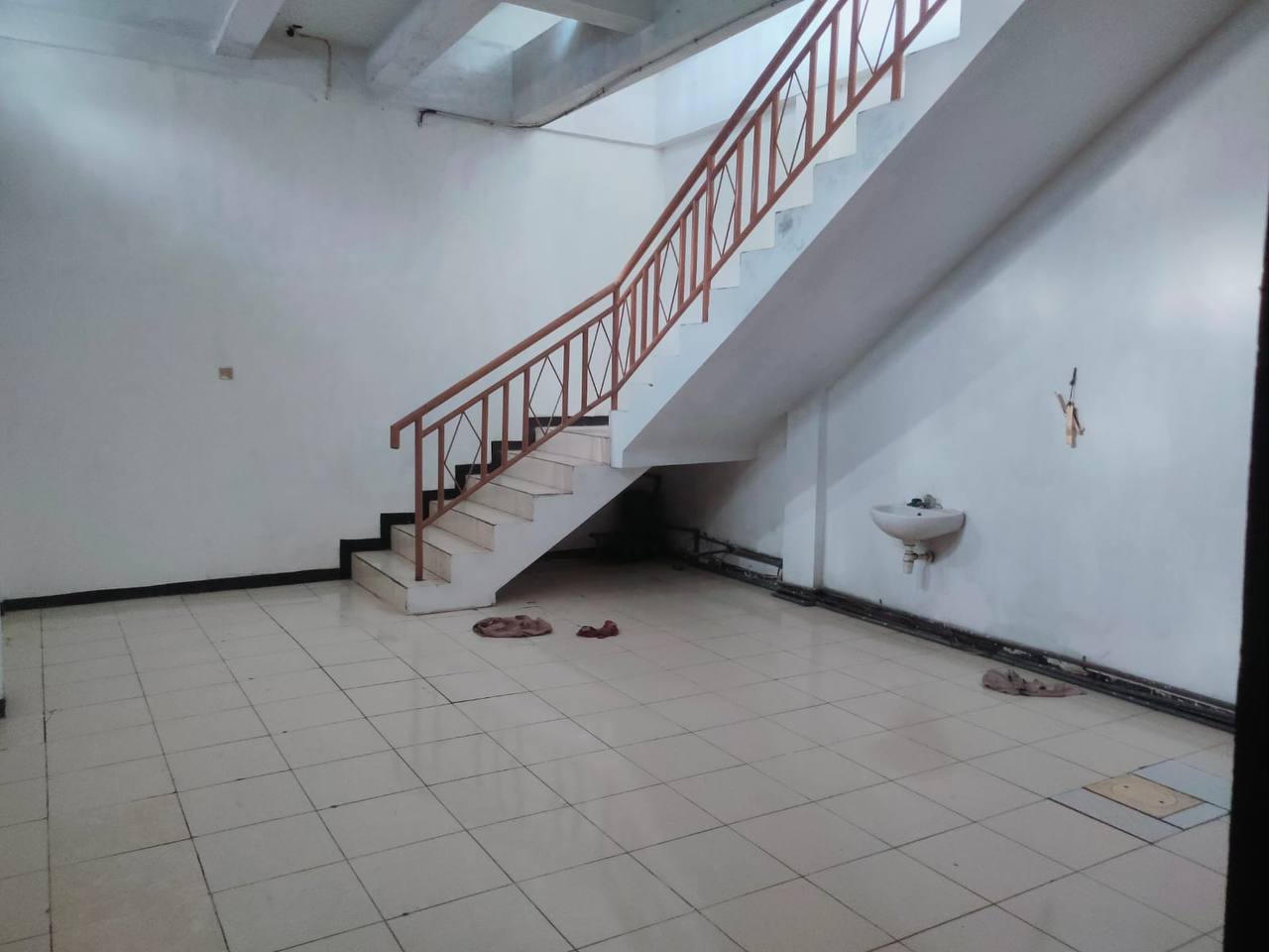 Disewakan Ruko Strategis di Tambaksari Fira 51 di Surabaya Timur - Thumbnail 3