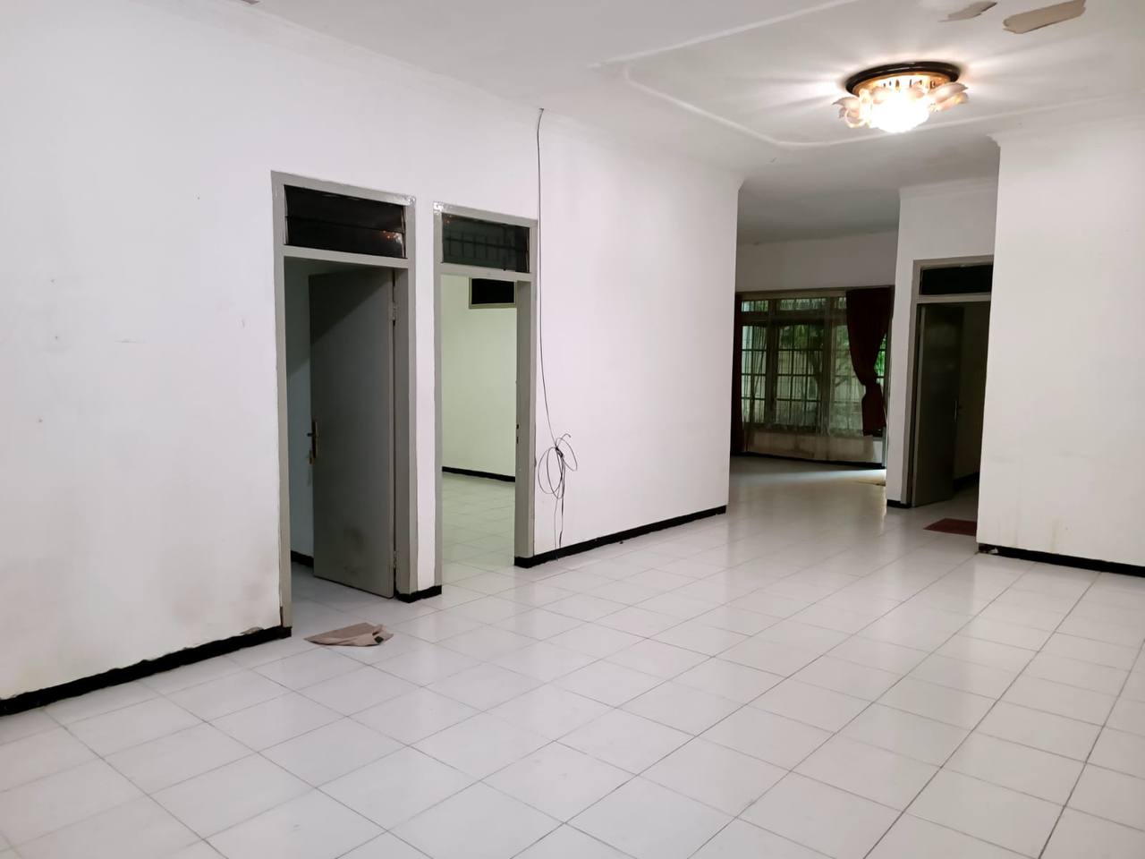 Dijual Rumah Siap Pakai di Jalan Babatan Pantai Utara Surabaya Timur - Thumbnail 6