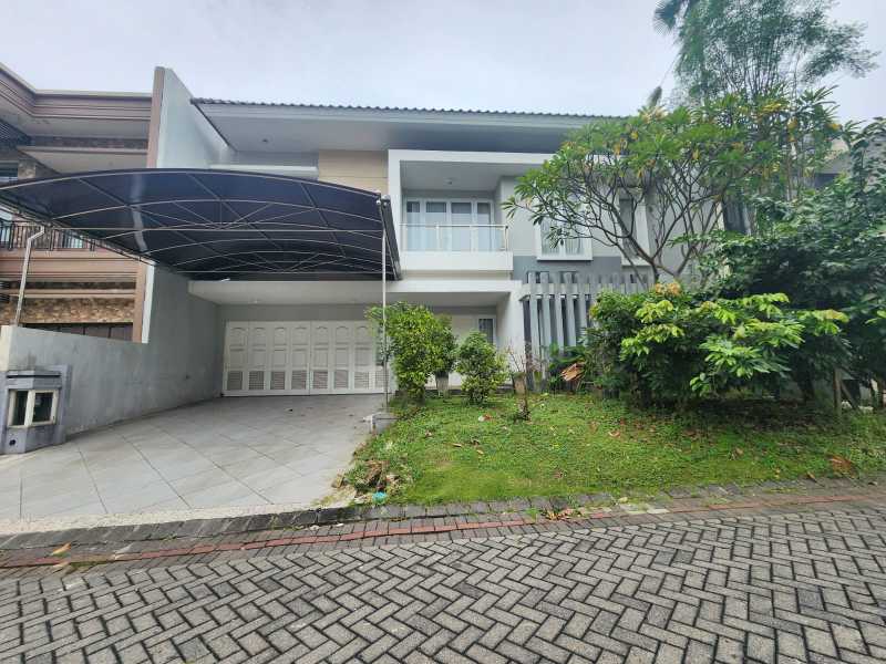 Disewakan Rumah Minimalis Siap Huni di Pakuwon Indah Surabaya Barat - Image 1