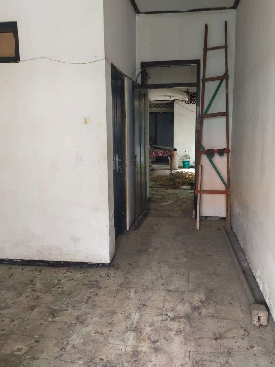 Dijual Rumah Strategis di Ngagel Timur Surabaya Timur - Thumbnail 3