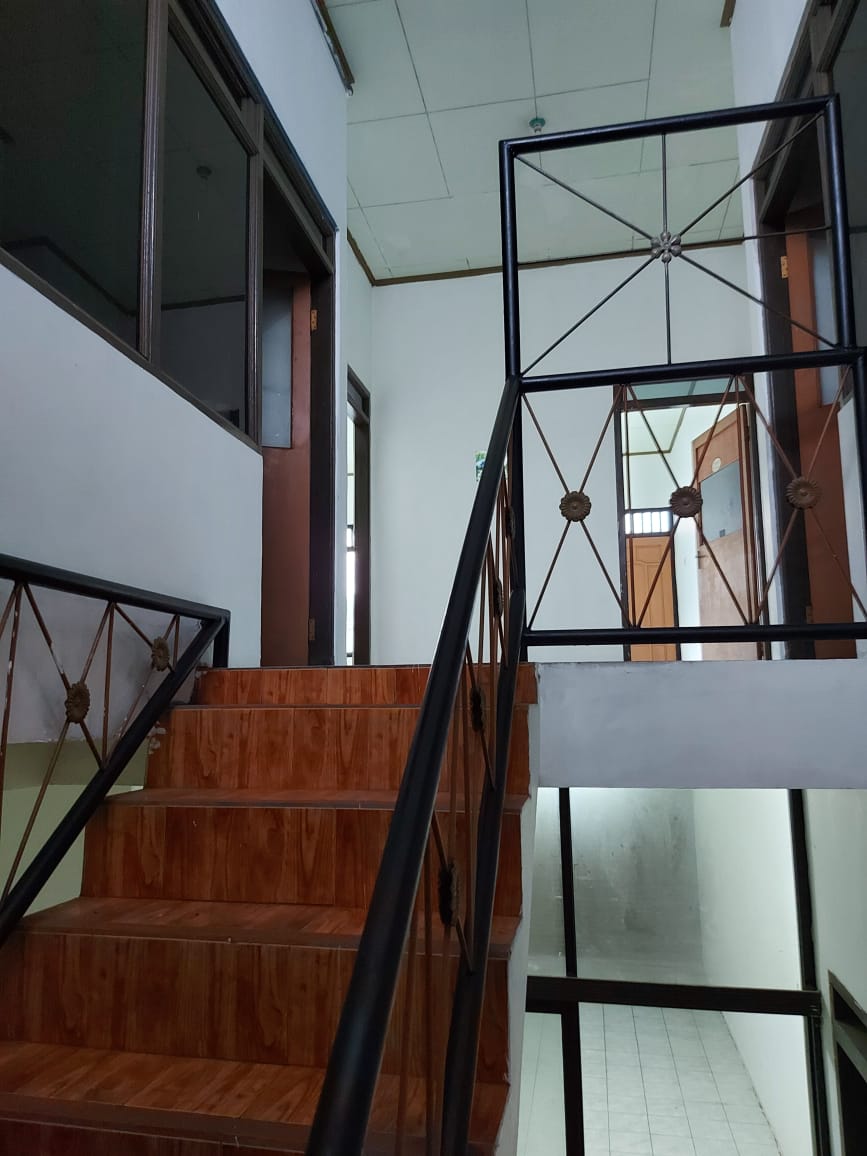 Dijual Rumah 2 Lantai Luas Siap Huni di Manukan Krajan Surabaya Barat - Thumbnail 3