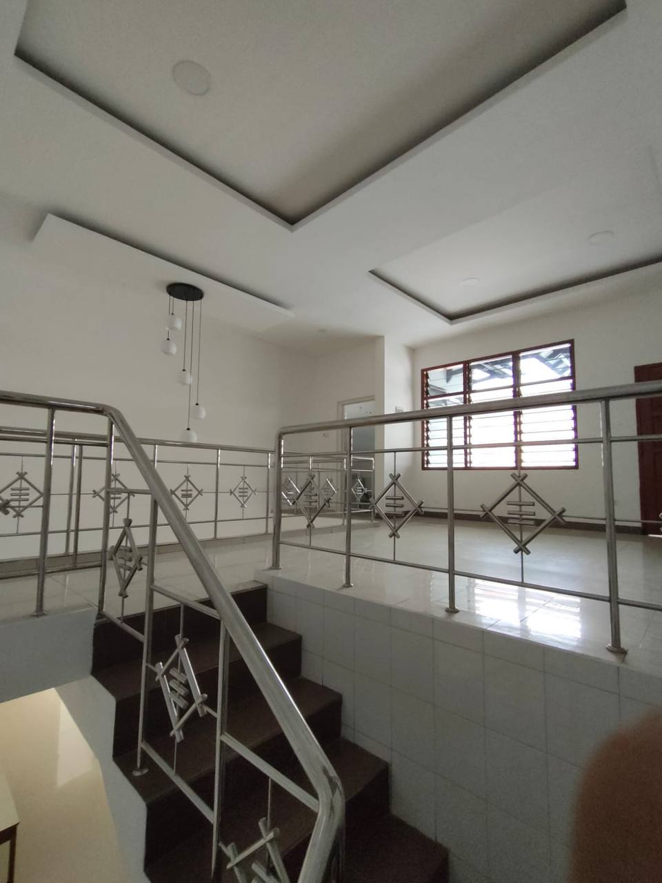 Dijual/Disewakan rumah Strategis di Jalan Ngagel Jaya Tengah Surabaya Timur - Thumbnail 5