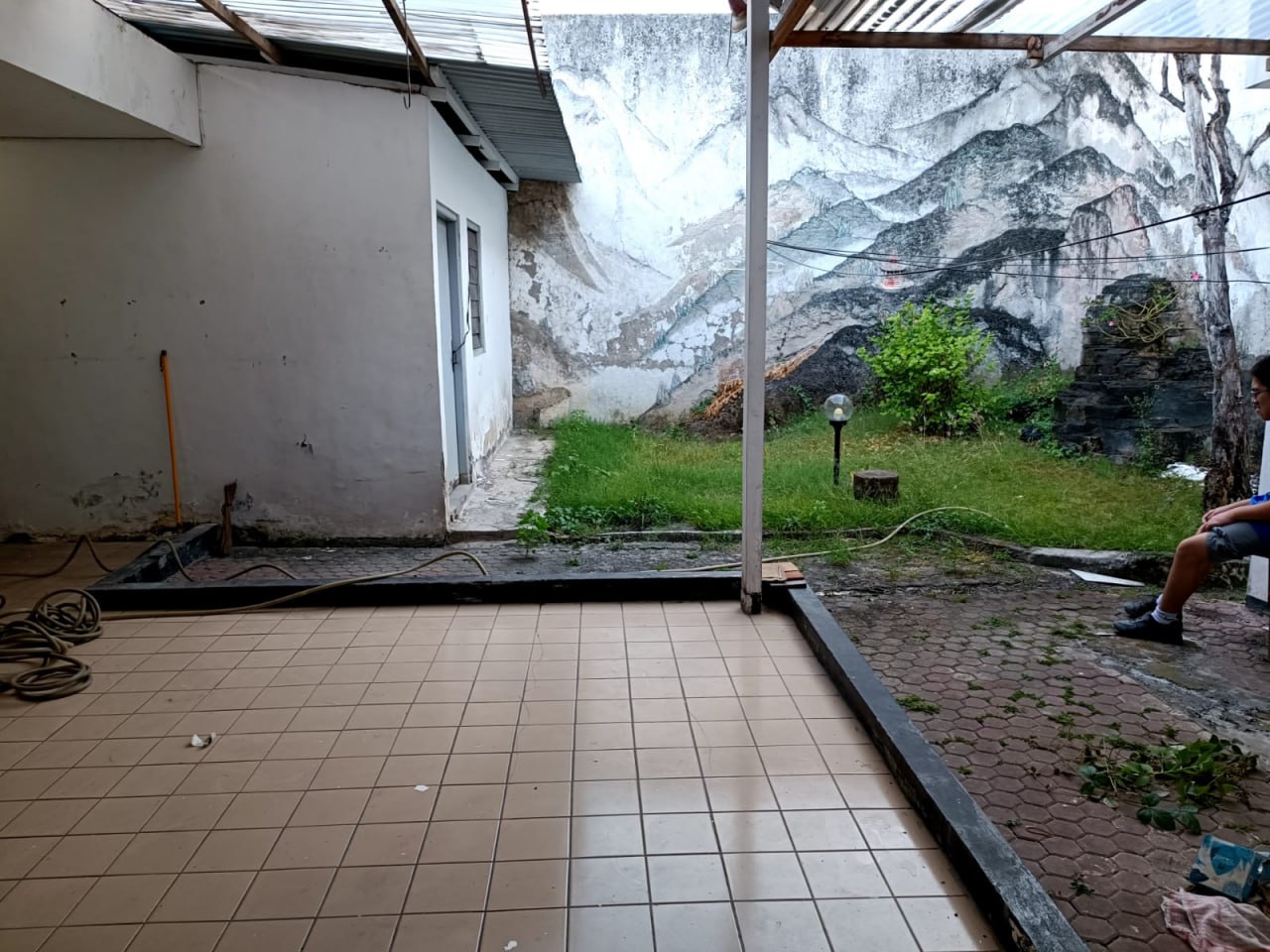 Dijual Rumah Luas Siap Huni di Babatan Pantai Utara Surabaya Utara - Image 1