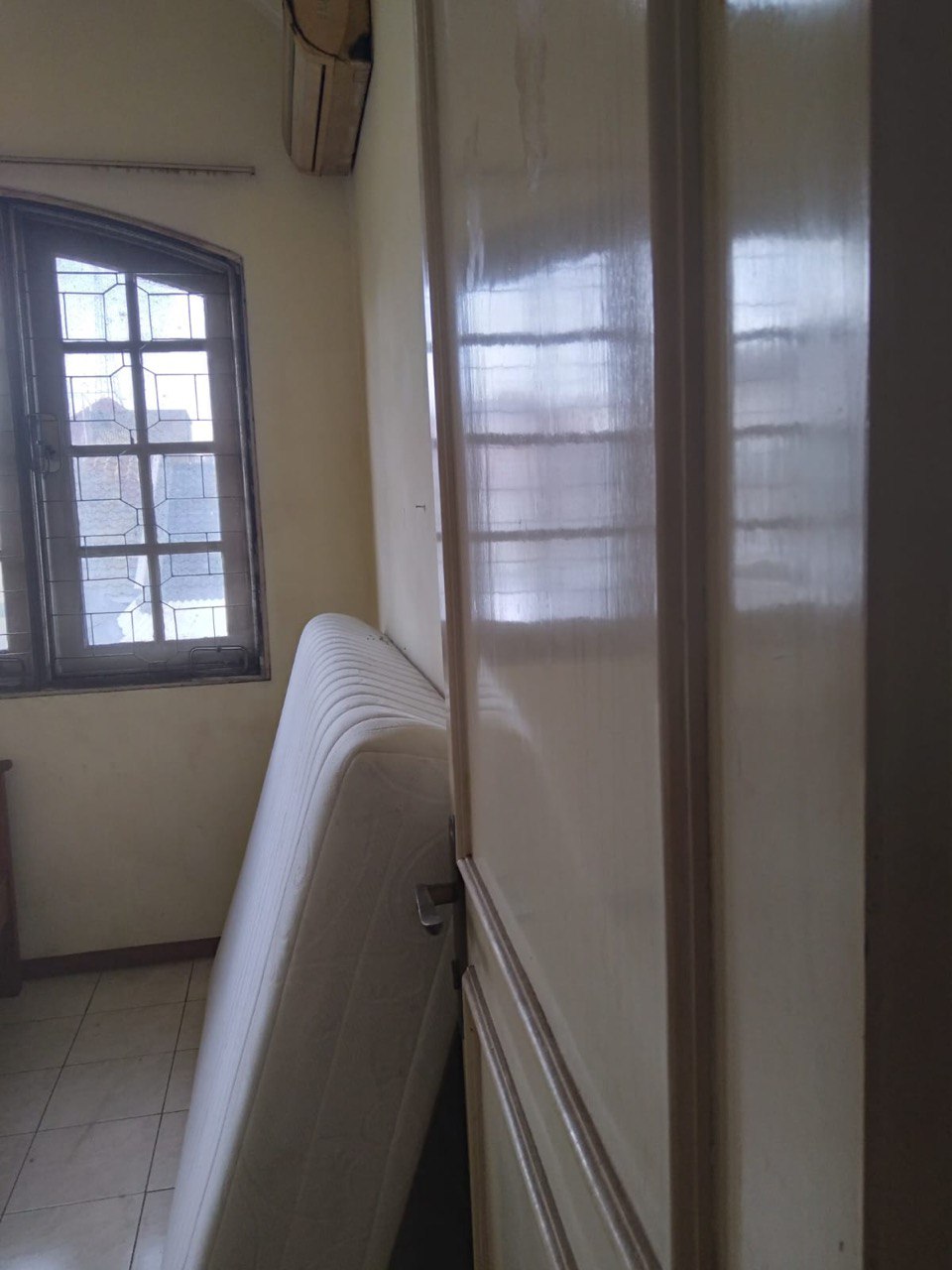 Dijual Rumah Strategis di Vila Valensia Pakuwon Indah Surabaya Barat (bbag) - Thumbnail 4