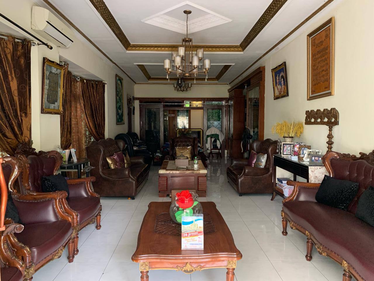 Dijual Rumah Strategis di Jalan Jemur Andayani Surabaya Selatan - Image 1