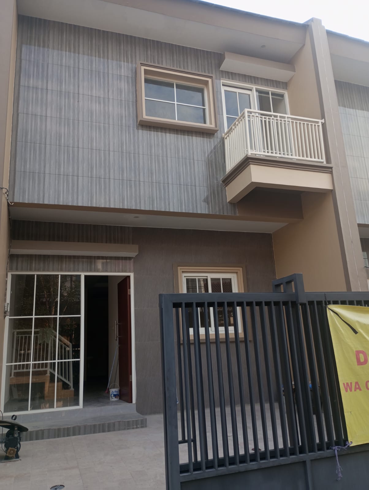Dijual Rumah Baru Semi Furnish Mulyosari Utara – Surabaya Timur - Image 1