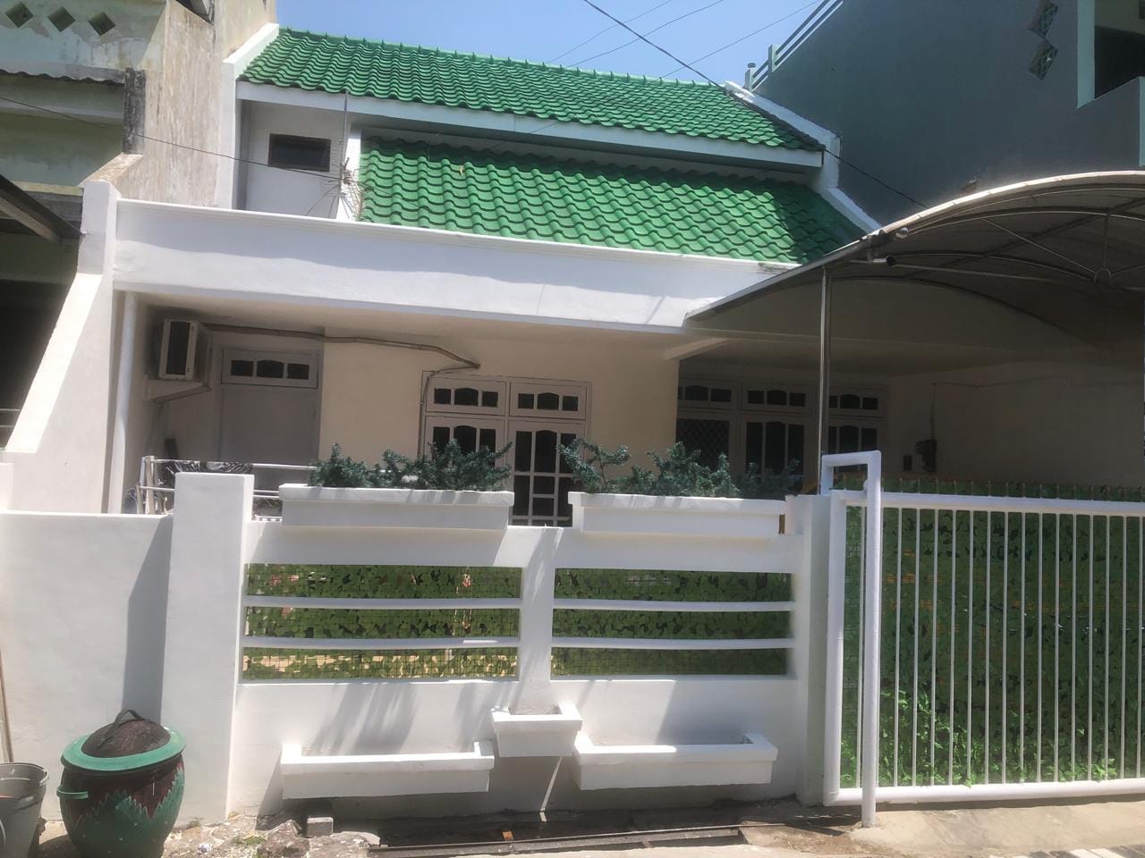 Dijual Rumah Strategis 2 Lantai di Delta Sari Indah Waru Sidoarjo - Image 1