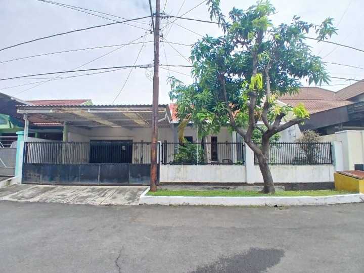 Dijual Rumah Siap Huni di Jalan Jemur Andayani Surabaya Selatan - Image 1