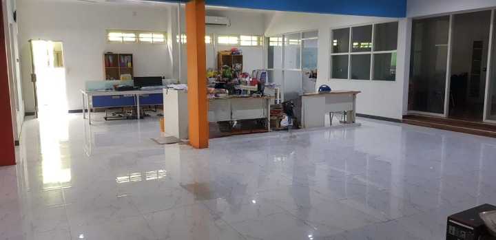 Disewakan Rumah Komersial Strategis di Raya Kupang Indah Surabaya Barat - Image 1
