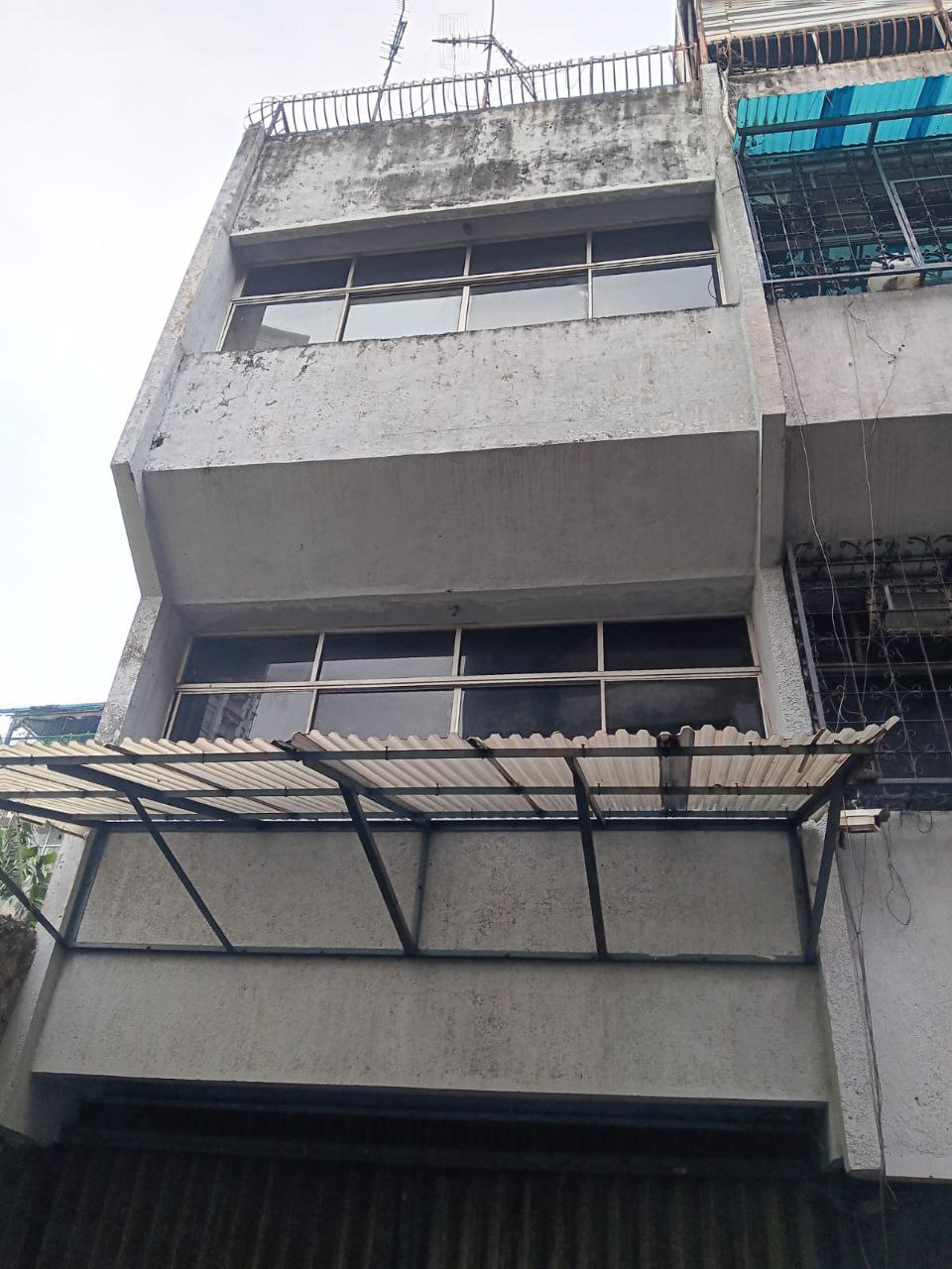 Dijual Ruko Strategis di Jalan Raya Pangeran Jayakarta Jakarta Pusat - Image 1