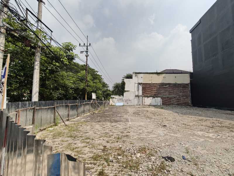 Dijual Kavling Strategis Raya Dr. Sutomo Surabaya Pusat - Image 1