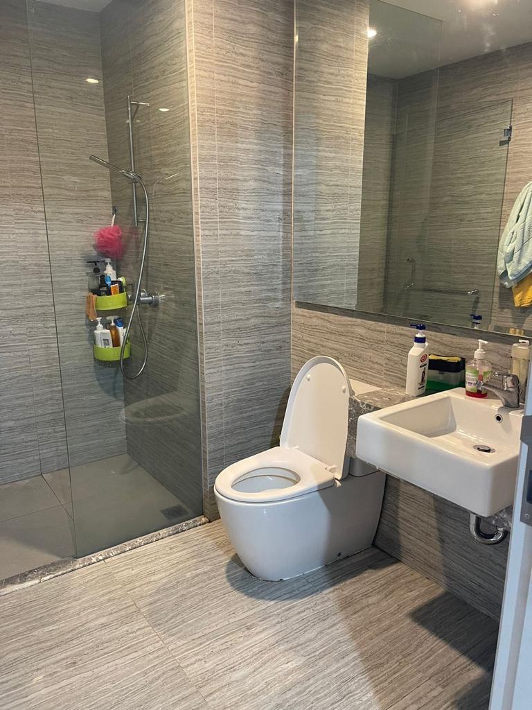 Dijual Apartemen Furnish Siap Huni di La Viz Pakuwon Mall Surabaya Barat - Thumbnail 3