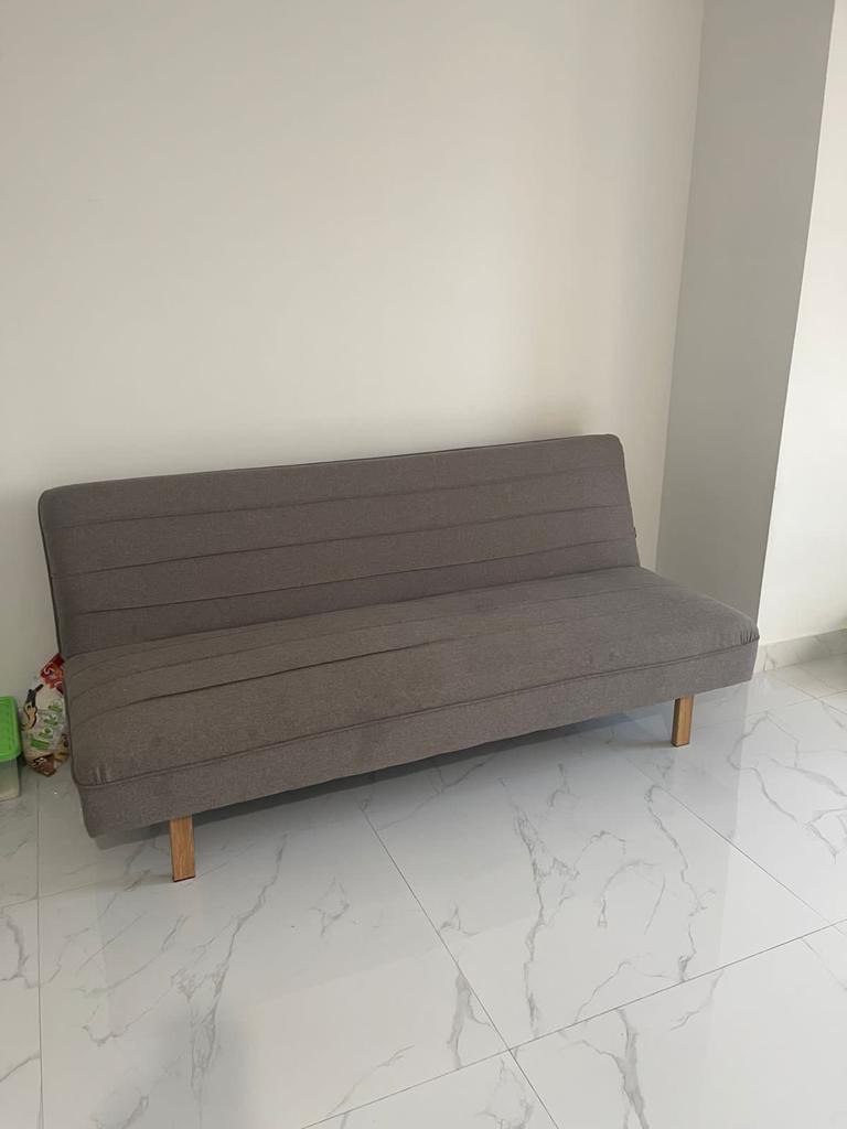 Dijual Apartemen Furnish Siap Huni di La Viz Pakuwon Mall Surabaya Barat - Thumbnail 7