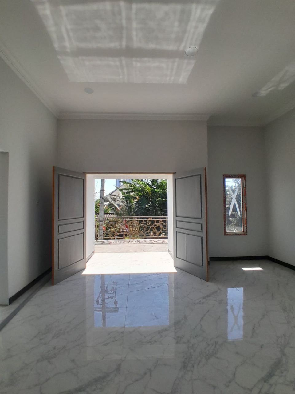 Dijual Rumah Mewah Baru Gress di Jalan Jemur Andayani Surabaya Selatan - Thumbnail 2