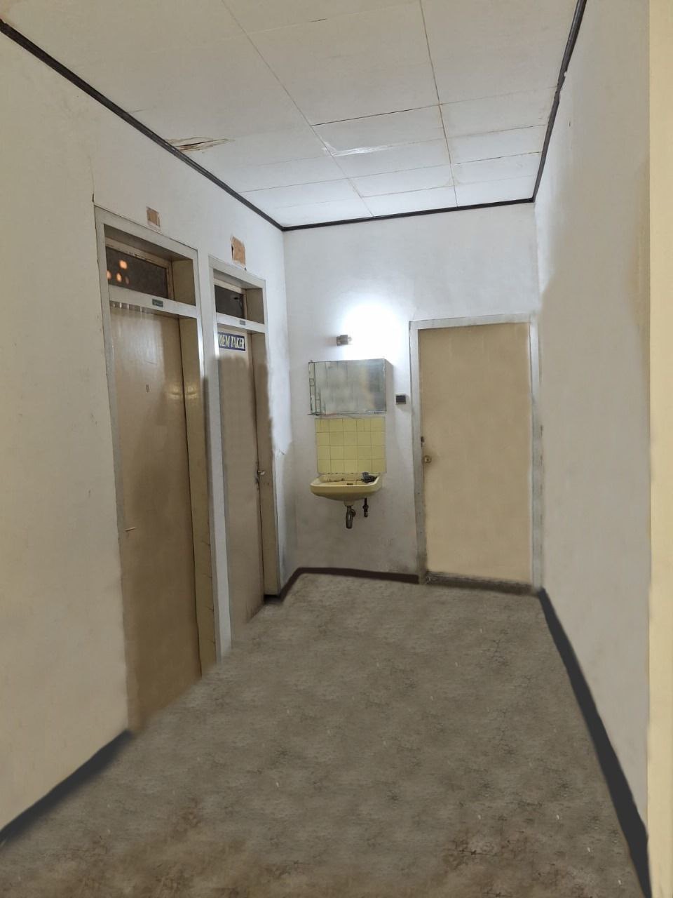 Dijual Rumah Luas dan Strategis di Jalan Pucang Kerep Surabaya Timur - Thumbnail 3