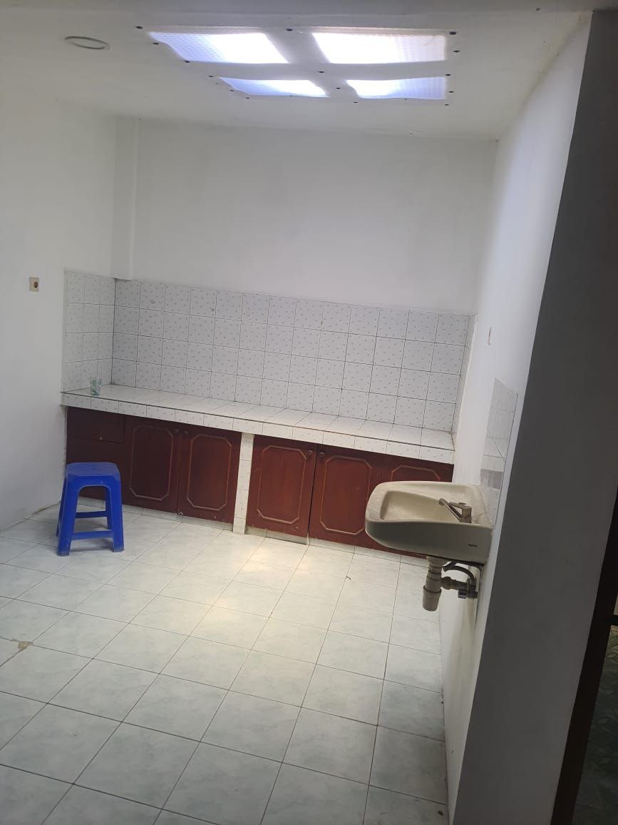 Dijual/Disewakan Rumah Strategis di Jalan Pucang Anom Surabaya Timur - Thumbnail 4