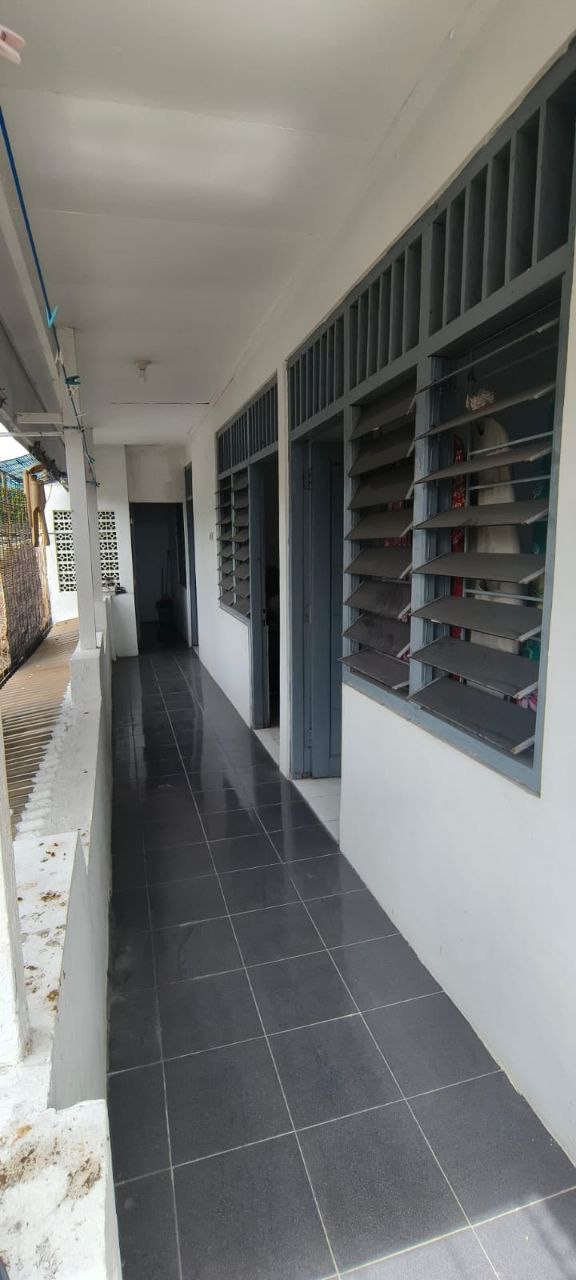Dijual Rumah Sekaligus Usaha Parkiran Aktif di Jalan Siwalankerto Surabaya Selatan - Thumbnail 5