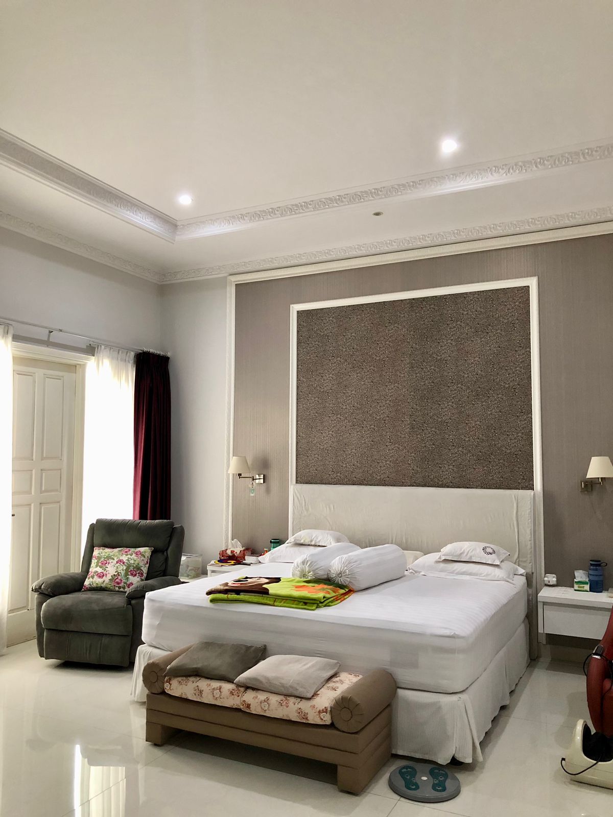 Dijual Rumah Mewah Siap Huni di Graha Famili Surabaya Barat - Thumbnail 4