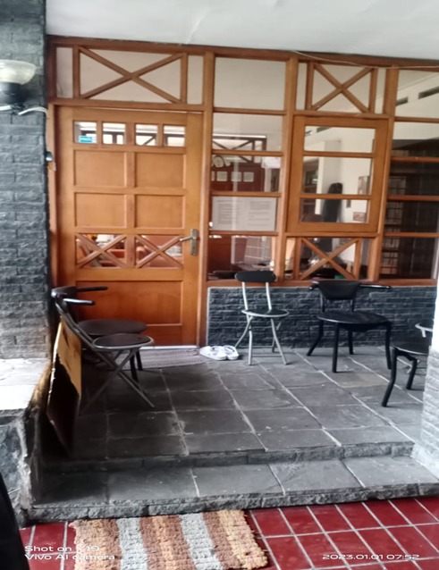 Dijual Rumah Luas Siap Huni di Cisadena Surabaya Barat - Thumbnail 2