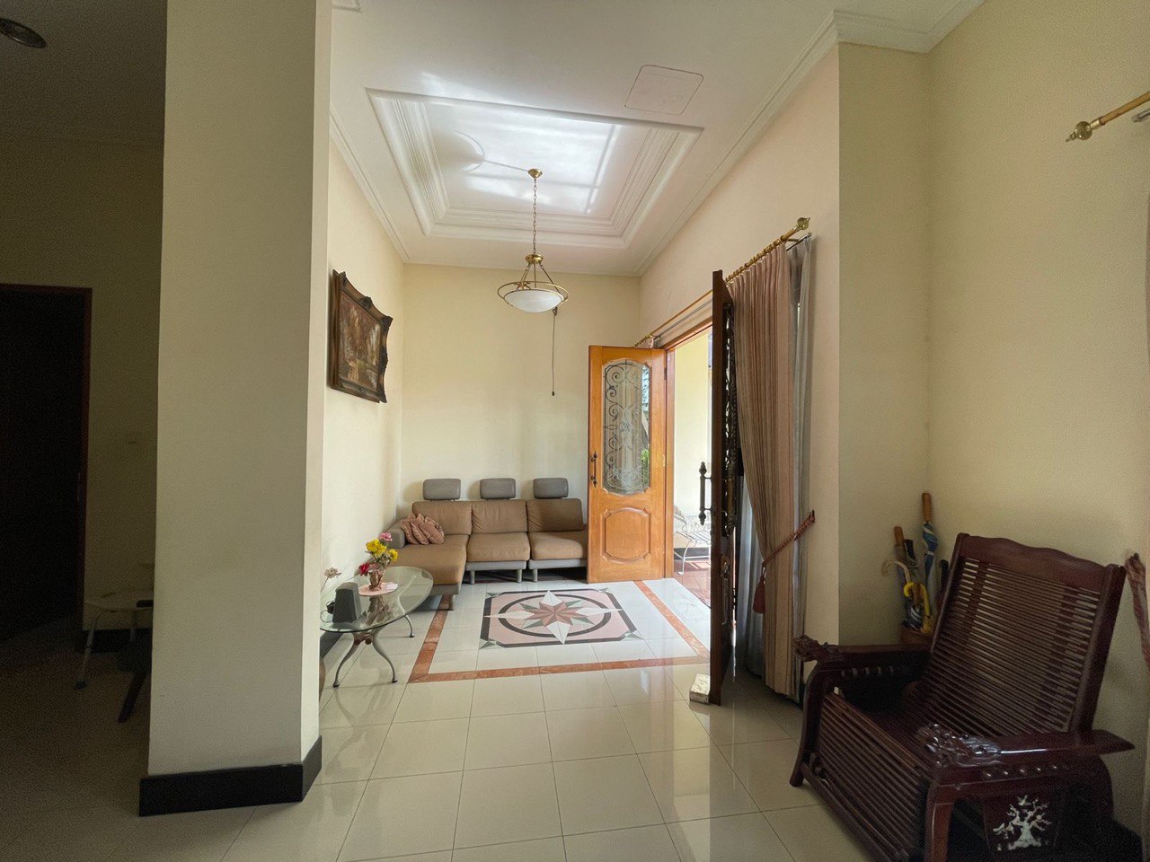 Dijual Rumah Mewah Full Furnish di Manyar Jaya Surabaya Timur - Thumbnail 3